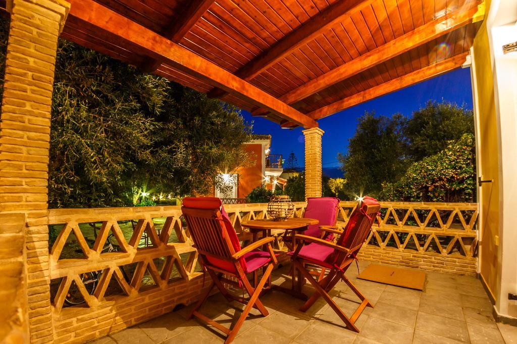 Porto Gerakas Villas วาซิลิคอส ภายนอก รูปภาพ
